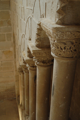 Escalera de subida al púlpito del refectorio del monasterio de Rueda